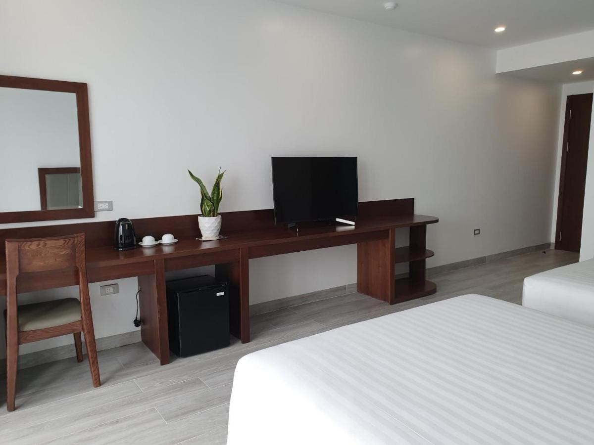 Ha Long Bay Tuan Chau Hotel Exterior photo